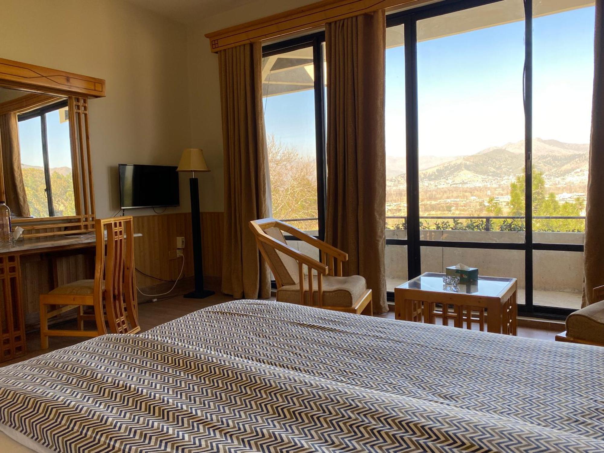 Rock City Resort Mingora ภายนอก รูปภาพ