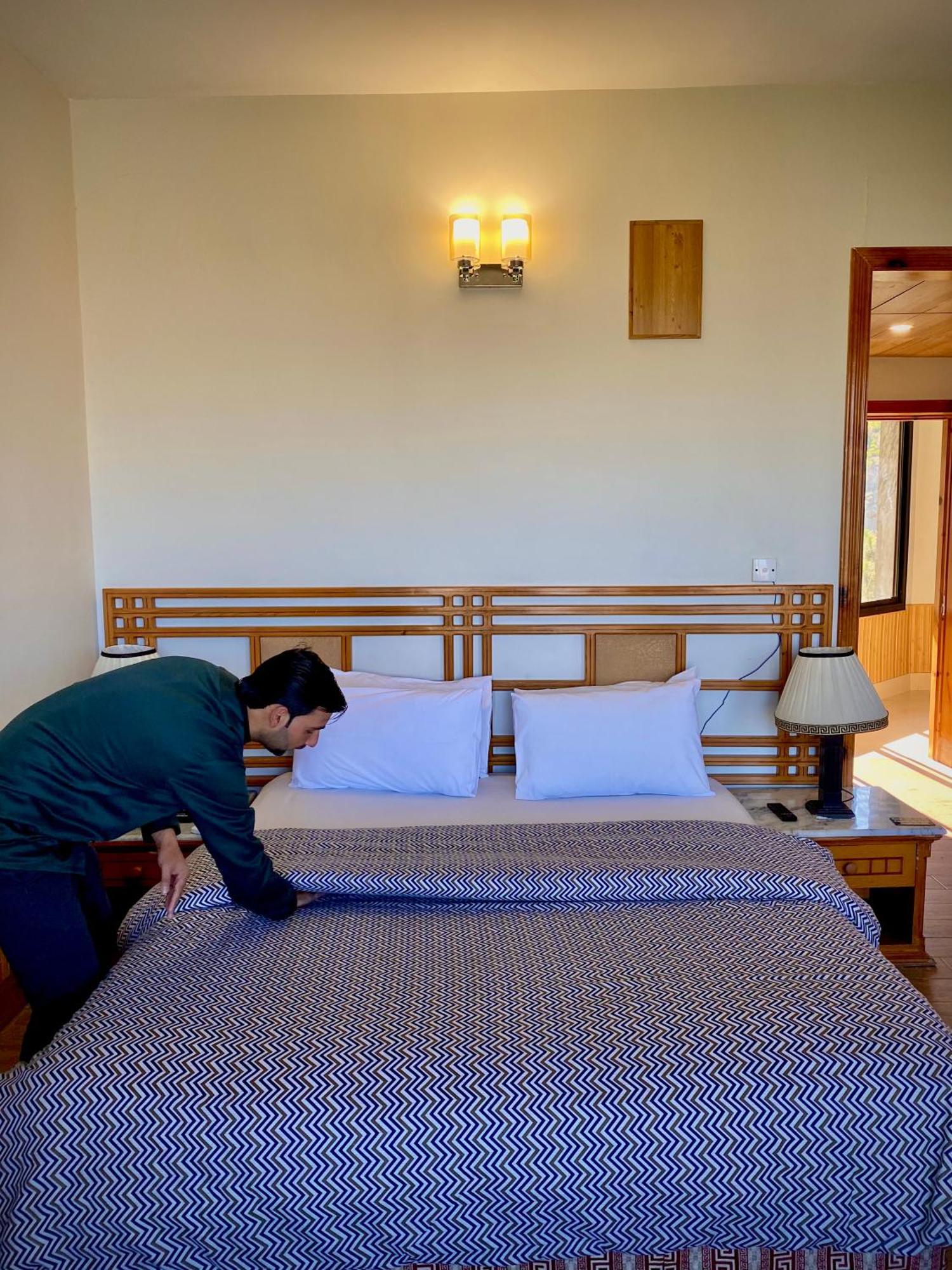 Rock City Resort Mingora ภายนอก รูปภาพ