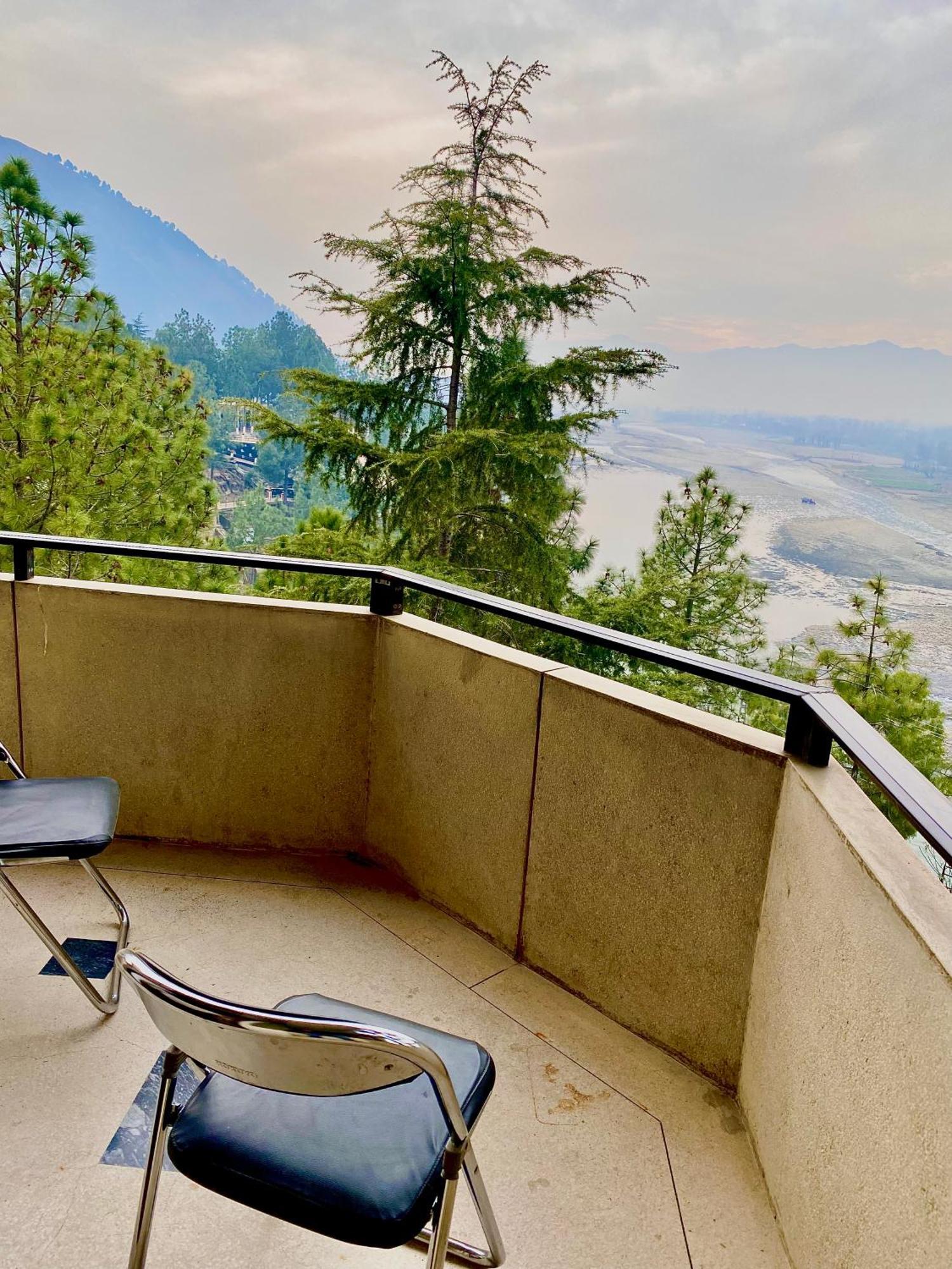 Rock City Resort Mingora ภายนอก รูปภาพ