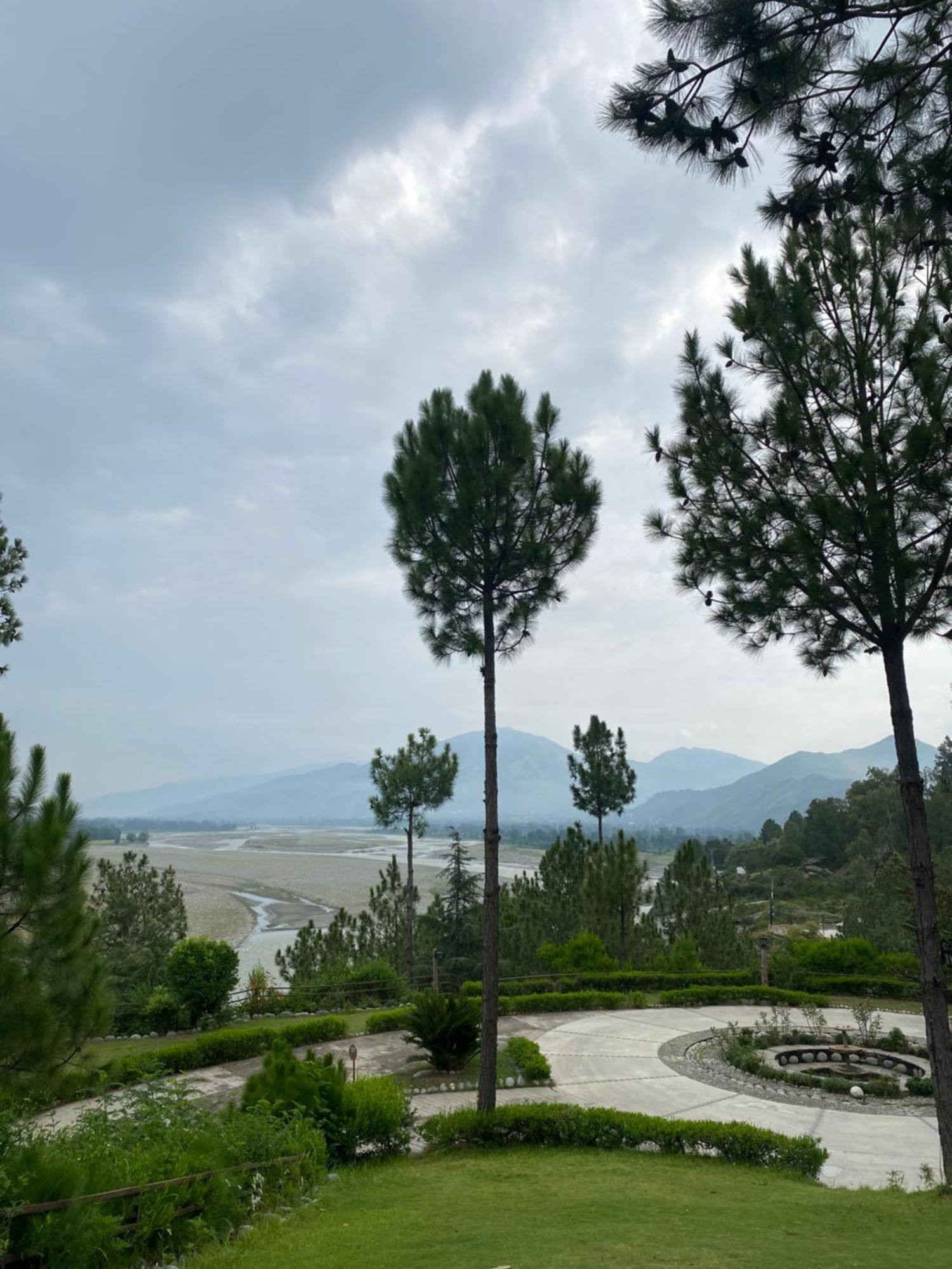 Rock City Resort Mingora ภายนอก รูปภาพ