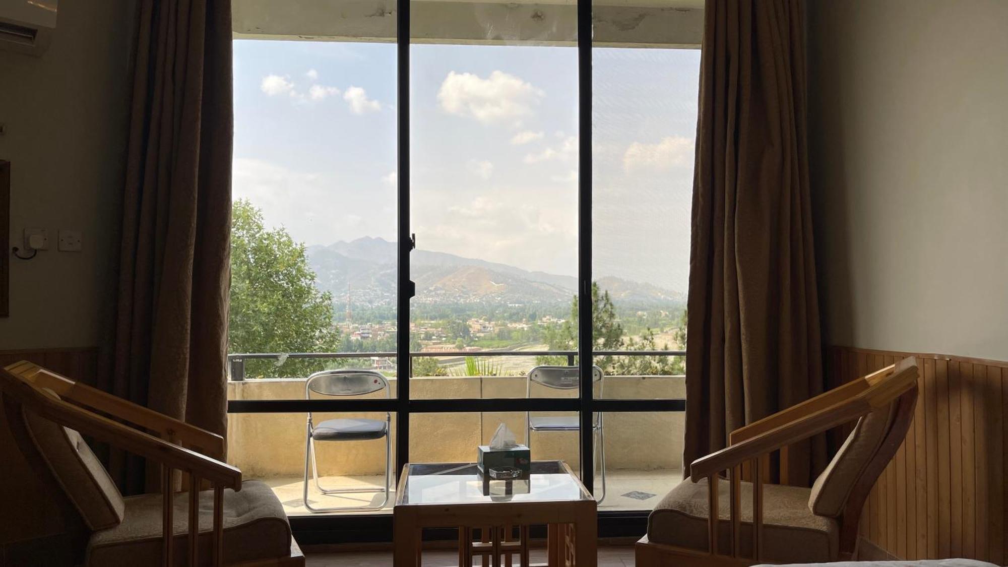 Rock City Resort Mingora ภายนอก รูปภาพ