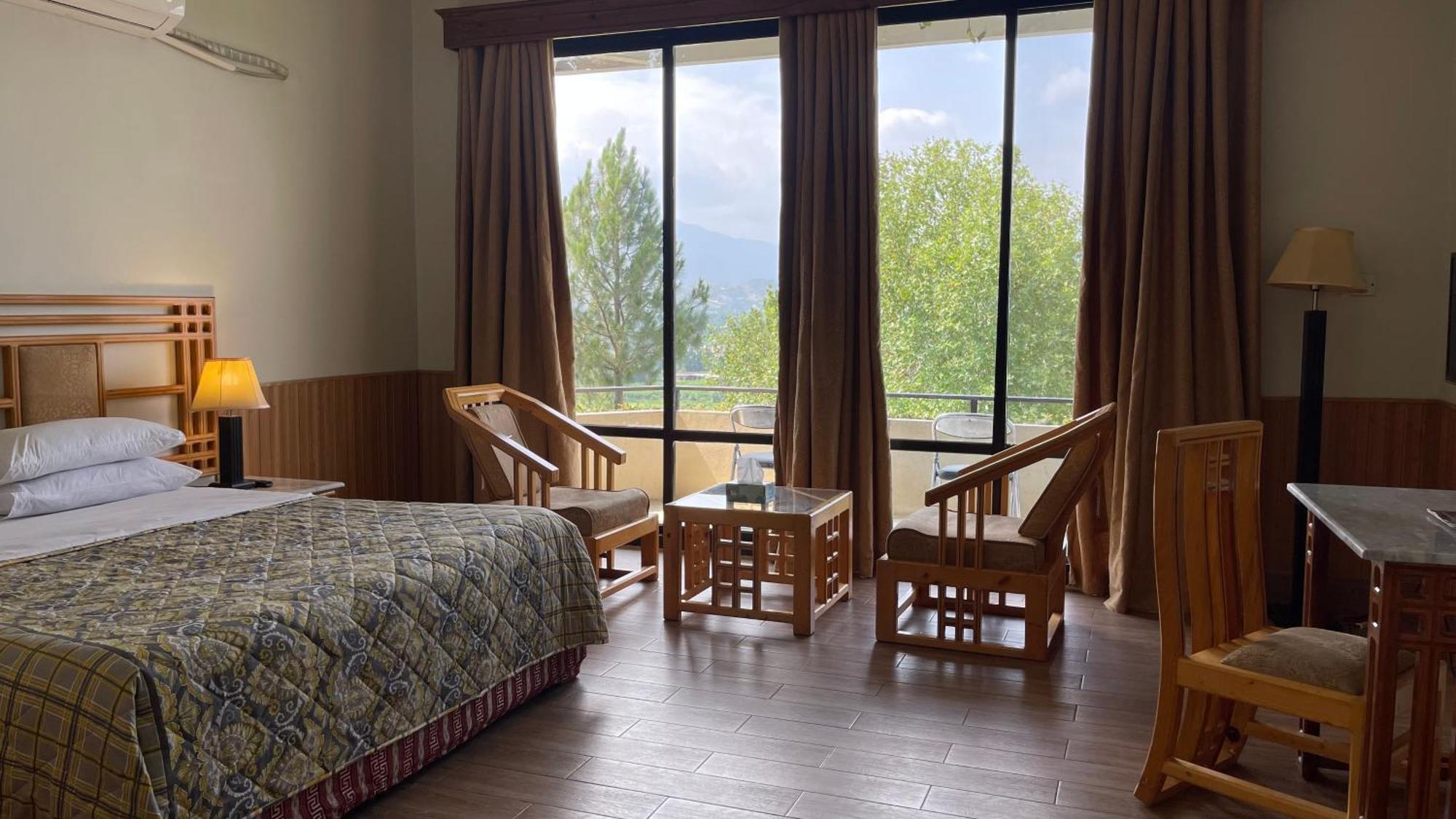 Rock City Resort Mingora ภายนอก รูปภาพ