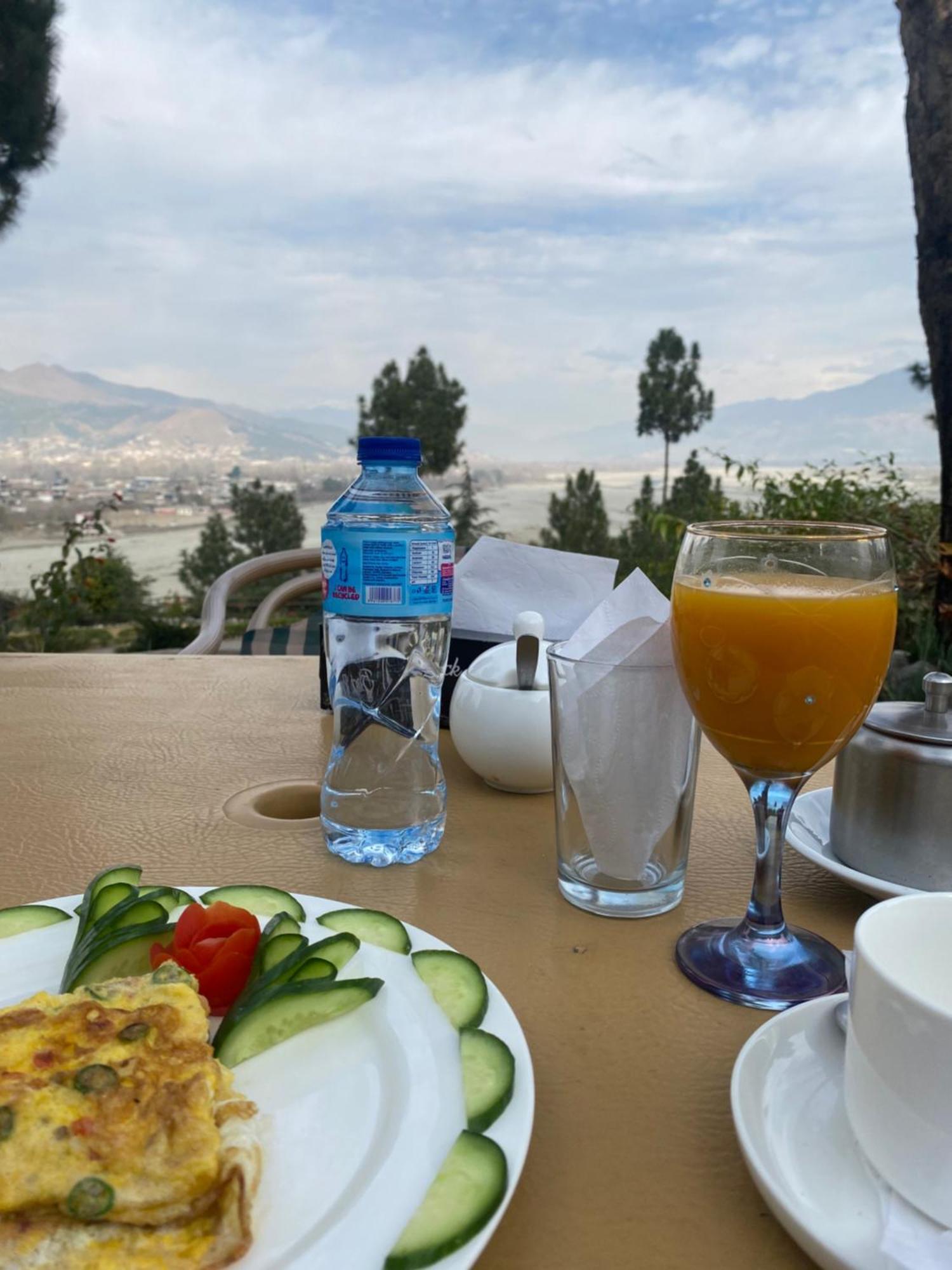 Rock City Resort Mingora ภายนอก รูปภาพ