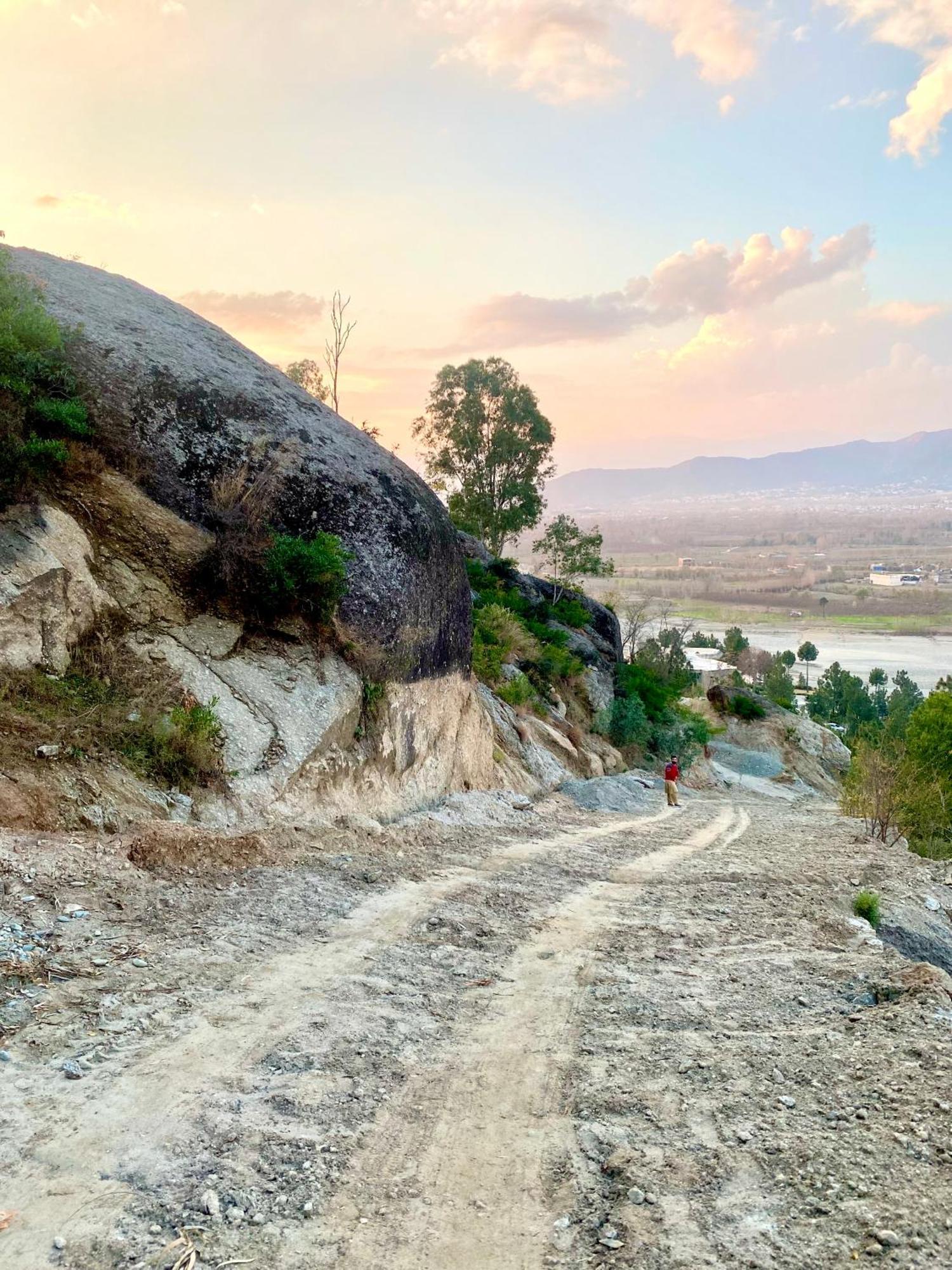 Rock City Resort Mingora ภายนอก รูปภาพ