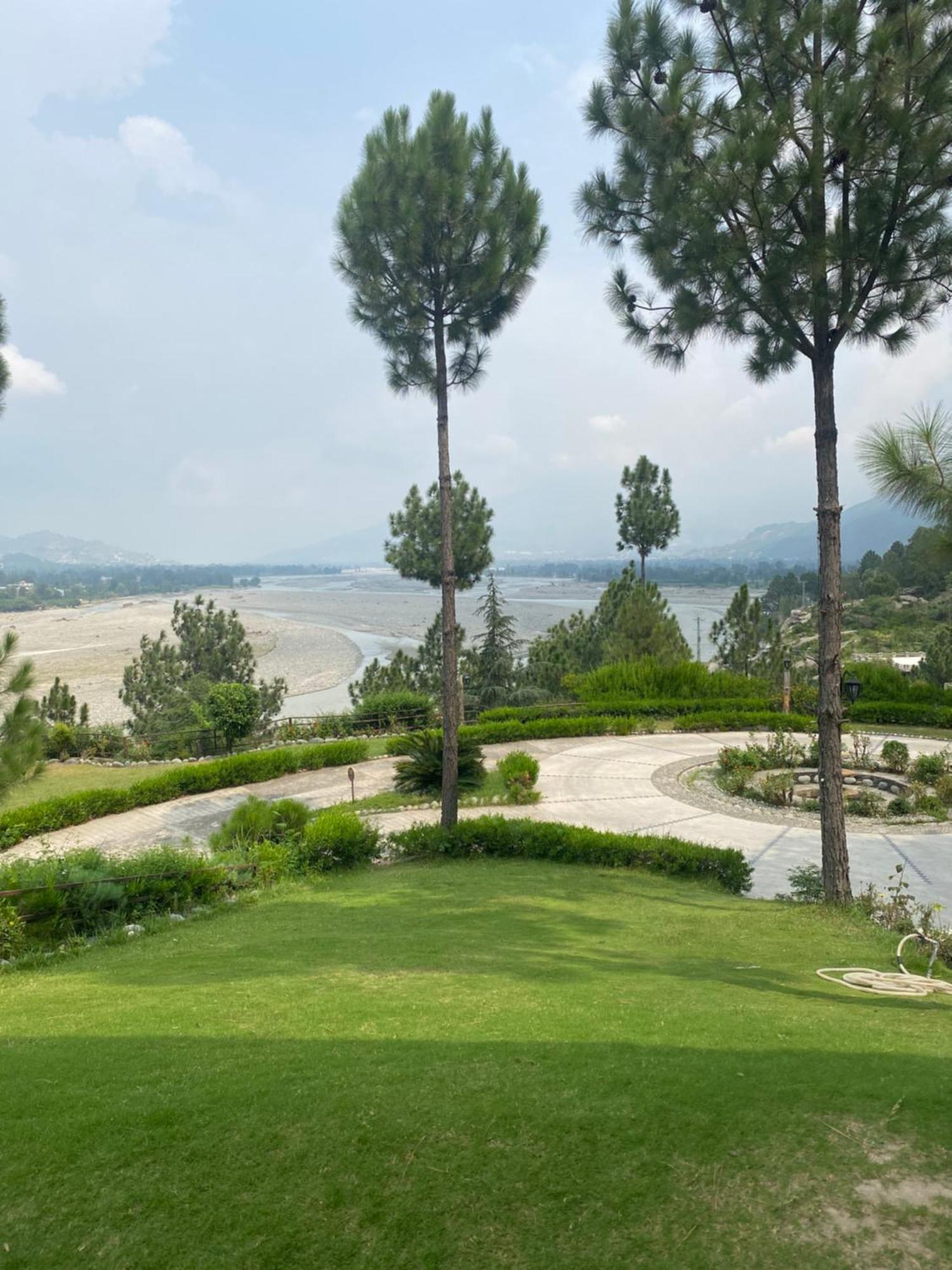 Rock City Resort Mingora ภายนอก รูปภาพ